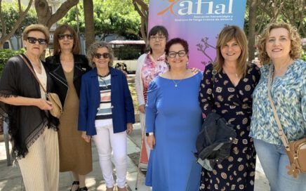 Junta Directiva en la lectura del Manifiesto de fibromialgia y Síndrome de Fatiga Crónica 2025 de Almería
